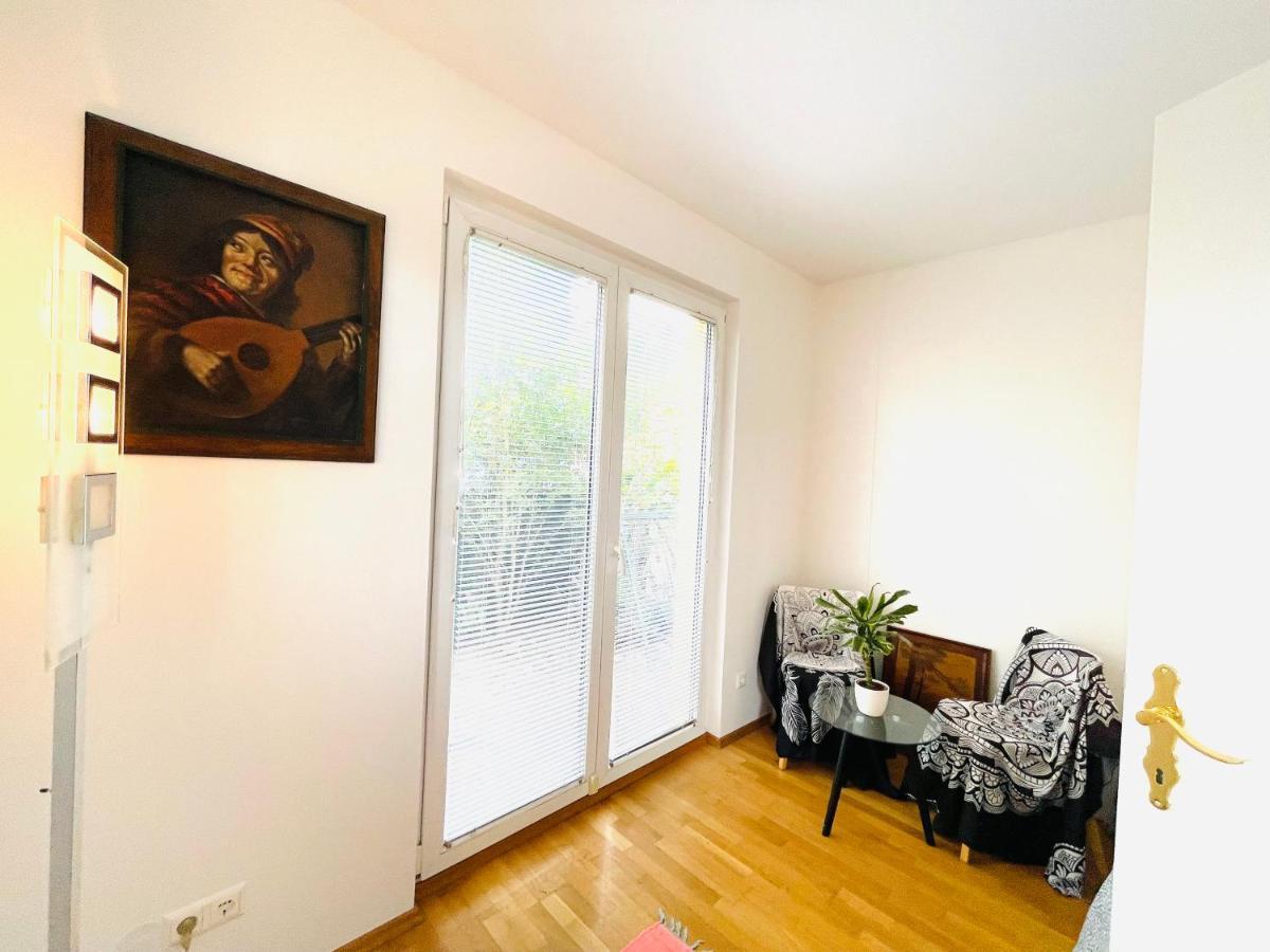 Karlsrooms Вена Экстерьер фото