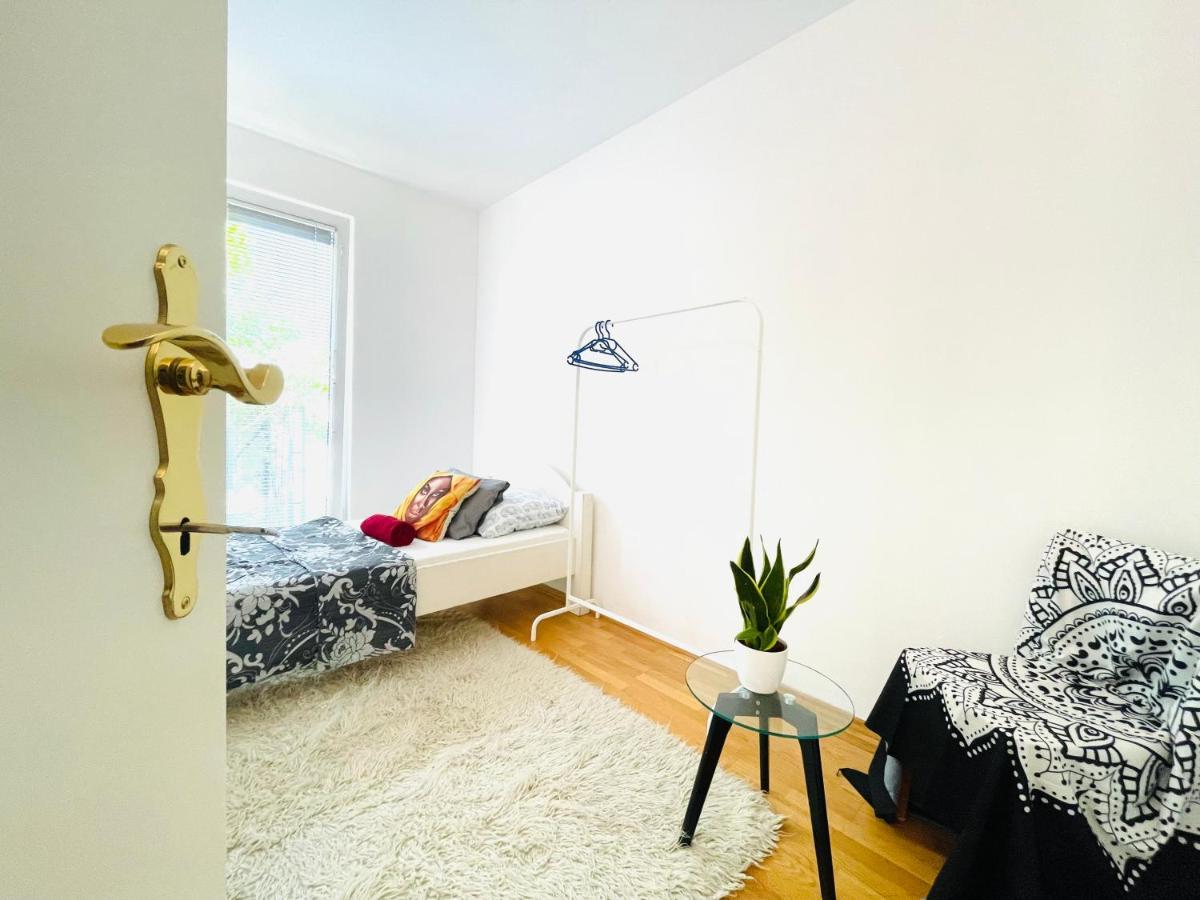 Karlsrooms Вена Экстерьер фото